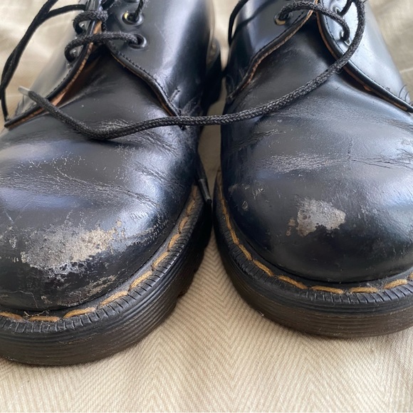 Dr. Marten’s men’s size 4, 3-hole shoes. Used - Picture 5 of 6
